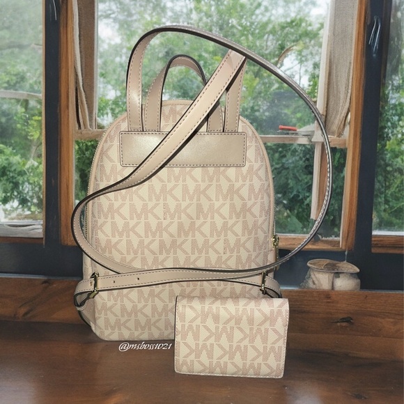 Michael Kors Erin Backpack + Wallet in Ballet Pink NWT - Picture 5 of 5